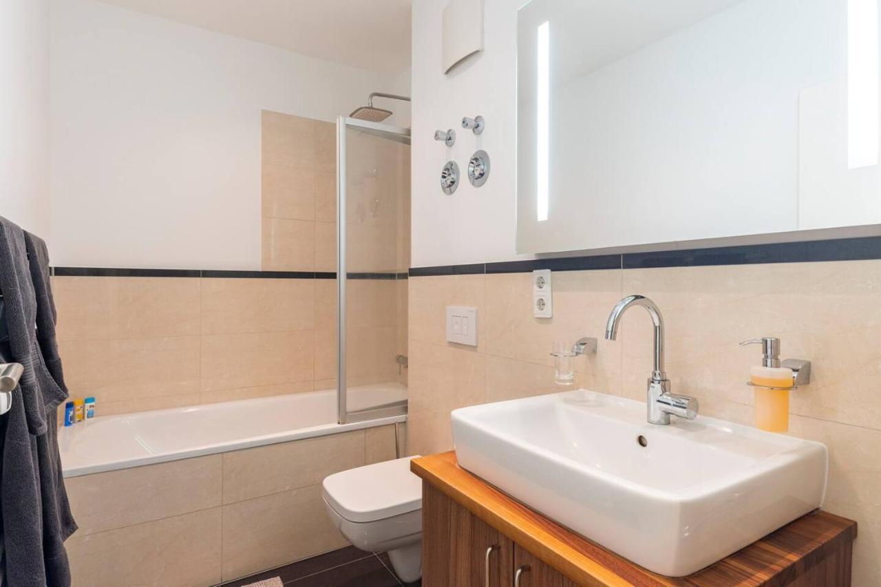 Super Zentrale, Gemutliche Wohnung Mit Balkon Leipzig Dış mekan fotoğraf